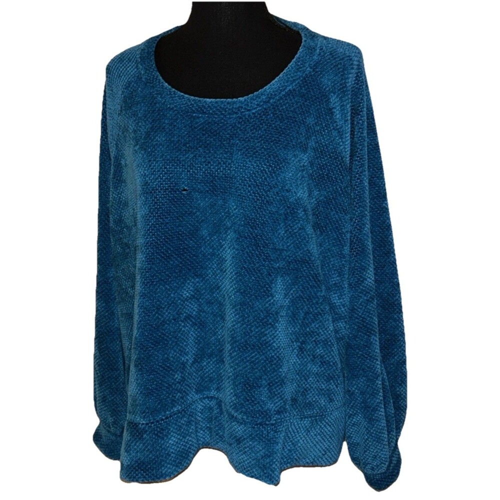 Time And Tru XXL (20) Blue Long Sleeve Pullover Sweater (hole)